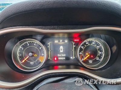 Zdjęcie 9 z 13 samochodu: 2014 JEEP CHEROKEE SPORT VIN:1C4PJMAB8EW140269 - miniatura