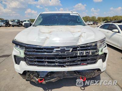 Piąte zdjęcie samochodu w środku: 2022 CHEVROLET SILVERADO K1500 LT TRAIL BOSS VIN:3GCUDFEDXNG626467 - miniatura