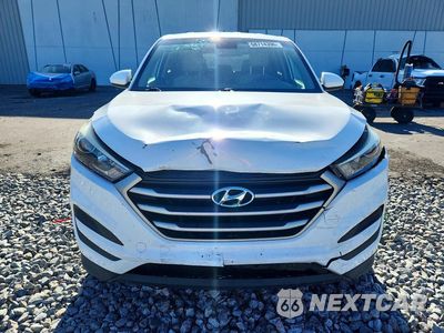 Piąte zdjęcie samochodu w środku: 2017 HYUNDAI TUCSON SE VIN:KM8J23A47HU299469 - miniatura