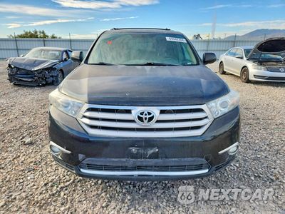 Piąte zdjęcie samochodu w środku: 2011 TOYOTA HIGHLANDER LIMITED VIN:5TDDK3EH1BS054113 - miniatura