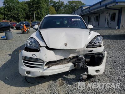Piąte zdjęcie samochodu w środku: 2013 PORSCHE CAYENNE VIN:WP1AF2A22DLA40114 - miniatura
