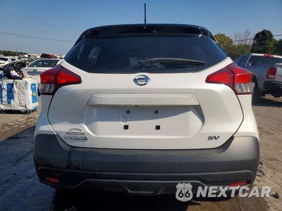 Zdjęcie 6 z 13 samochodu: 2018 NISSAN KICKS SV VIN:3N1CP5CU5JL526667 - miniatura