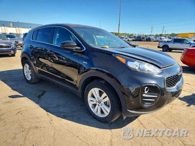 Czwarte zdjęcie samochodu z boku: 2018 KIA SPORTAGE LX VIN:KNDPMCAC4J7371698 - miniatura