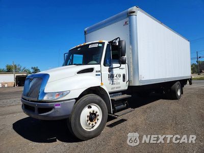 2014 INTERNATIONAL 4300 BOX TRUCK 1HTJTSKLXEH790076 - główne zdjęcie licytacji z USA - miniatura