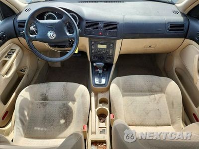 Zdjęcie 8 z 12 samochodu: 2004 VOLKSWAGEN JETTA GL VIN:3VWRK69M04M033624 - miniatura