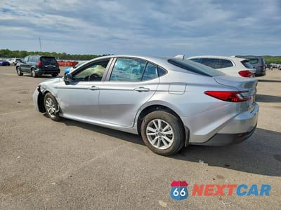 Drugie zdjęcie samochodu z przodu: 2026 TOYOTA CAMRY LE VIN:4T1DBADK6TU558960 - miniatura