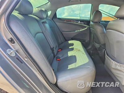 Zdjęcie 10 z 12 samochodu: 2013 HYUNDAI SONATA LIMITED VIN:5NPEC4AC8DH561875 - miniatura