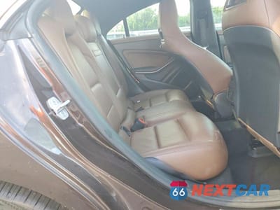Zdjęcie 10 z 12 samochodu: 2016 MERCEDES-BENZ CLA 250 4MATIC VIN:WDDSJ4GB4GN296700 - miniatura