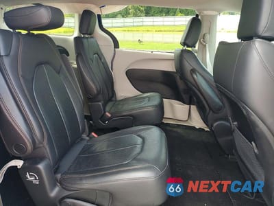 Zdjęcie 11 z 13 samochodu: 2019 CHRYSLER PACIFICA TOURING L VIN:2C4RC1BG7KR550027 - miniatura