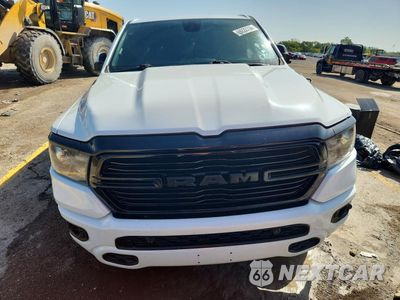 Piąte zdjęcie samochodu w środku: 2020 RAM 1500 BIG HORN/LONE STAR VIN:1C6RREFT9LN344971 - miniatura