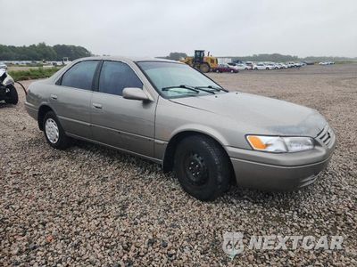 Czwarte zdjęcie samochodu z boku: 1998 TOYOTA CAMRY LE VIN:4T1BG22K4WU273115 - miniatura
