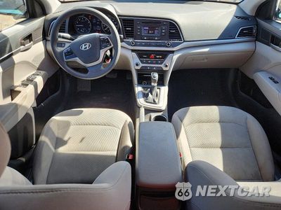 Zdjęcie 8 z 12 samochodu: 2017 HYUNDAI ELANTRA SE VIN:5NPD74LF7HH211571 - miniatura