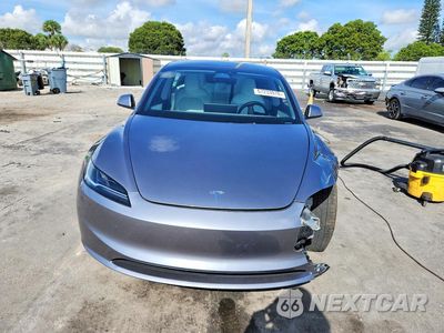 Piąte zdjęcie samochodu w środku: 2025 TESLA MODEL 3 VIN:5YJ3E1EAXSF003496 - miniatura