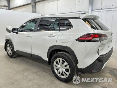 Drugie zdjęcie samochodu z przodu: 2026 TOYOTA COROLLA CROSS L VIN:7MUAAAAG7TV184203 - miniatura