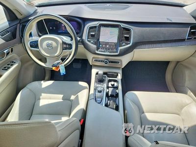 Zdjęcie 8 z 13 samochodu: 2023 VOLVO XC90 PLUS VIN:YV4062PNXP1927052 - miniatura