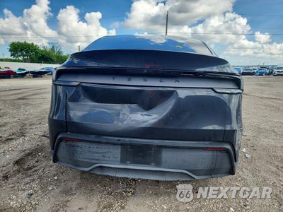 Zdjęcie 6 z 12 samochodu: 2026 TESLA MODEL Y VIN:7SAYGDED2TF390139 - miniatura