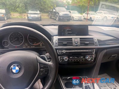 Zdjęcie 12 z 14 samochodu: 2017 BMW 330 XI VIN:WBA8D9G54HNT91615 - miniatura