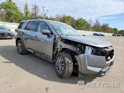 Czwarte zdjęcie samochodu z boku: 2025 NISSAN PATHFINDER ROCK CREEK VIN:5N1DR3BD9SC216001 - miniatura