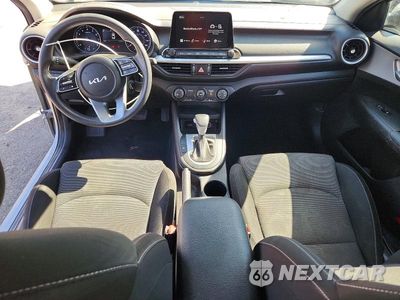 Zdjęcie 8 z 12 samochodu: 2023 KIA FORTE LXS VIN:3KPF24AD8PE536970 - miniatura