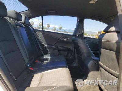 Zdjęcie 10 z 12 samochodu: 2016 HONDA ACCORD SPORT VIN:1HGCR2F50GA139097 - miniatura