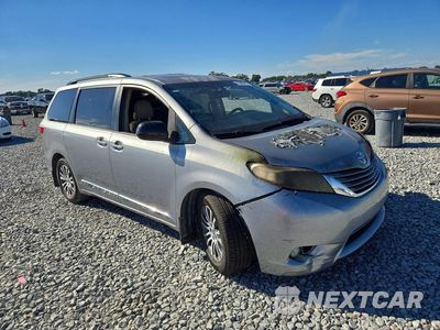 Czwarte zdjęcie samochodu z boku: 2015 TOYOTA SIENNA XLE 8-PASSENGER VIN:5TDYK3DC4FS617572 - miniatura