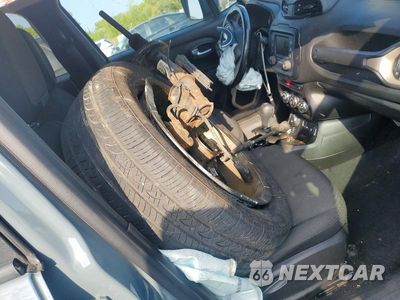 Zdjęcie 13 z 14 samochodu: 2017 JEEP RENEGADE LATITUDE VIN:ZACCJBBB2HPF53324 - miniatura