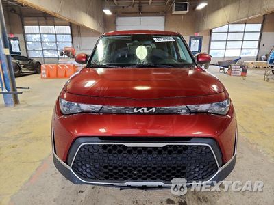 Piąte zdjęcie samochodu w środku: 2023 KIA SOUL LX VIN:KNDJ23AU1P7850321 - miniatura