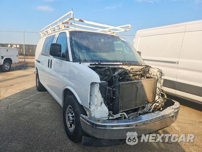 Czwarte zdjęcie samochodu z boku: 2018 GMC SAVANA G2500 VIN:1GTW7AFGXJ1902554 - miniatura