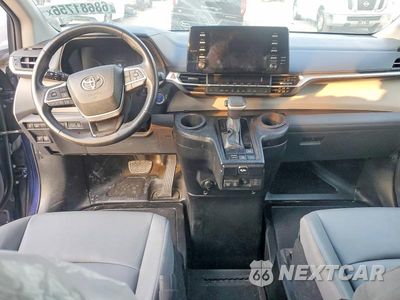Zdjęcie 8 z 12 samochodu: 2023 TOYOTA SIENNA XLE VIN:5TDYRKEC1PS137656 - miniatura