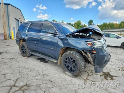 Czwarte zdjęcie samochodu z boku: 2020 CHEVROLET TAHOE K1500 LT VIN:1GNSKBKC6LR305404 - miniatura