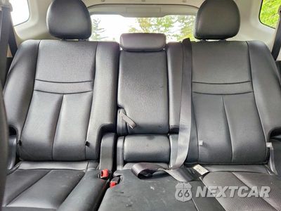 Zdjęcie 10 z 13 samochodu: 2017 NISSAN ROGUE SL VIN:5N1AT2MV8HC750622 - miniatura