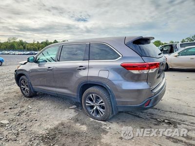 Drugie zdjęcie samochodu z przodu: 2019 TOYOTA HIGHLANDER LE VIN:5TDBZRFH6KS706583 - miniatura