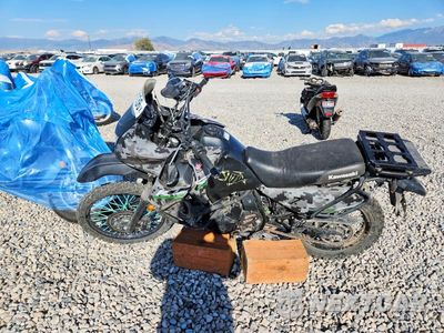 Trzecie zdjęcie samochodu z tyłu: 2016 KAWASAKI KL650 E VIN:JKAKLEE1XGDA85511 - miniatura