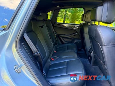 Zdjęcie 6 z 10 samochodu: 2020 PORSCHE MACAN S VIN:WP1AB2A56LLB34775 - miniatura