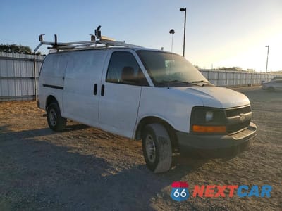 Czwarte zdjęcie samochodu z boku: 2014 CHEVROLET EXPRESS G2500 VIN:1GCWGFCAXE1119916 - miniatura