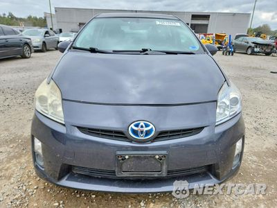 Piąte zdjęcie samochodu w środku: 2011 TOYOTA PRIUS FOUR VIN:JTDKN3DU6B5302312 - miniatura