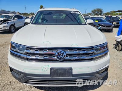 Piąte zdjęcie samochodu w środku: 2018 VOLKSWAGEN ATLAS SE VIN:1V2KR2CA7JC558196 - miniatura