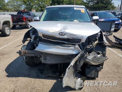Piąte zdjęcie samochodu w środku: 2016 KIA SOUL BASE VIN:KNDJN2A22G7820244 - miniatura