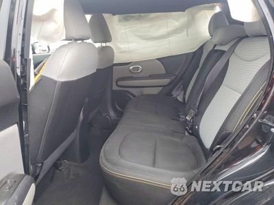 Zdjęcie 11 z 14 samochodu: 2015 KIA SOUL + VIN:KNDJP3A55F7136457 - miniatura