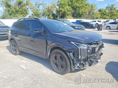 Czwarte zdjęcie samochodu z boku: 2026 KIA SPORTAGE X LINE VIN:5XYK6CDF5TG387408 - miniatura