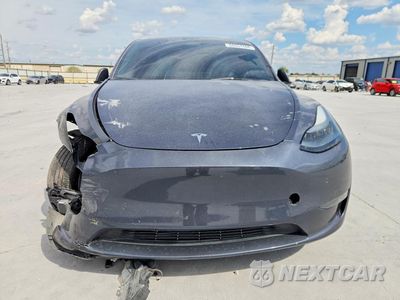 Piąte zdjęcie samochodu w środku: 2023 TESLA MODEL Y VIN:7SAYGDEE9PA168192 - miniatura