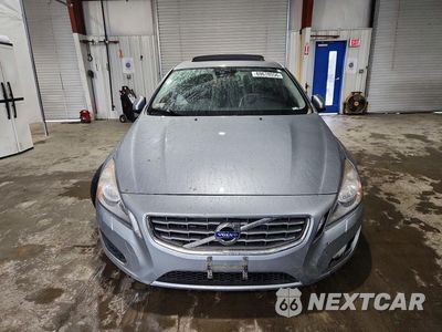 Piąte zdjęcie samochodu w środku: 2013 VOLVO S60 T5 VIN:YV1612FS3D2230535 - miniatura