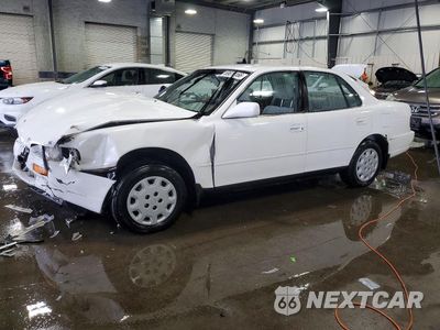1996 TOYOTA CAMRY LE 4T1BG12K2TU911934 - główne zdjęcie licytacji z USA - miniatura