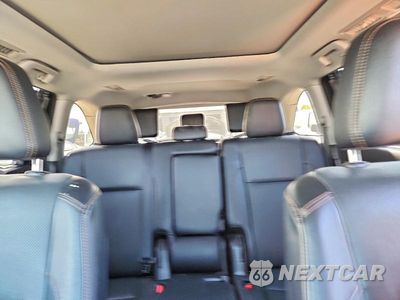 Zdjęcie 10 z 13 samochodu: 2018 TOYOTA HIGHLANDER LIMITED PLATINUM VIN:5TDDZRFH6JS890043 - miniatura