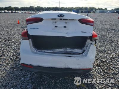 Zdjęcie 6 z 12 samochodu: 2017 KIA FORTE LX VIN:3KPFK4A78HE107114 - miniatura