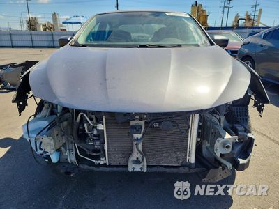 Piąte zdjęcie samochodu w środku: 2017 NISSAN SENTRA SV VIN:3N1AB7AP8HY305978 - miniatura