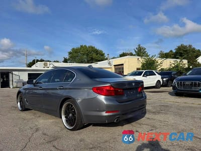 Trzecie zdjęcie samochodu z tyłu: 2018 BMW 530XE VIN:WBAJB1C50JB083749 - miniatura
