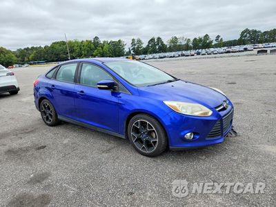 Czwarte zdjęcie samochodu z boku: 2014 FORD FOCUS SE SE VIN:1FADP3F26EL134160 - miniatura