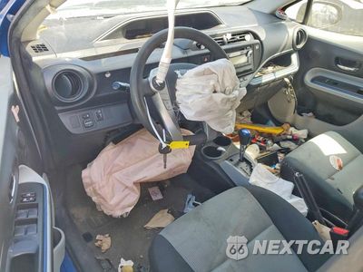 Zdjęcie 8 z 12 samochodu: 2013 TOYOTA PRIUS C TWO VIN:JTDKDTB3XD1056579 - miniatura