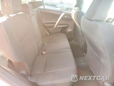 Zdjęcie 11 z 13 samochodu: 2018 TOYOTA RAV4 XLE VIN:JTMRFREV3JJ222364 - miniatura